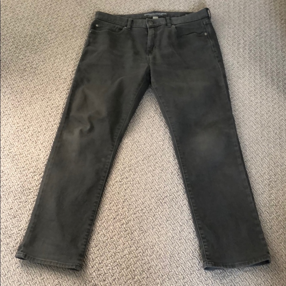 Banana Republic Slim Traveler Jeans